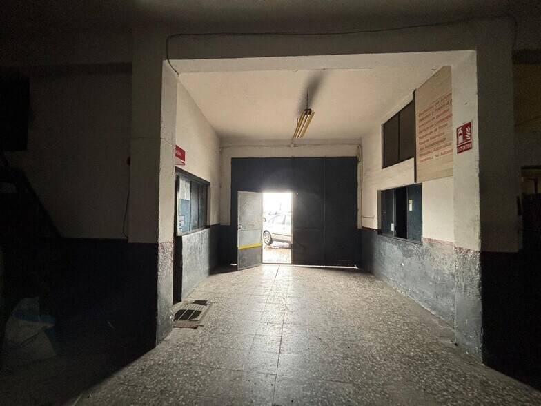 Retail in Cáceres, Cáceres for sale - Building Photo - Image 1 of 18