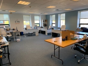 1035 Cambridge St, Cambridge, MA for lease Interior Photo- Image 2 of 4