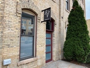 560 5th St NW, Grand Rapids, MI for lease Building Photo- Image 1 of 7