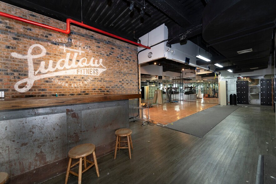 100 Delancey St, New York, NY for sale - Interior Photo - Image 1 of 1