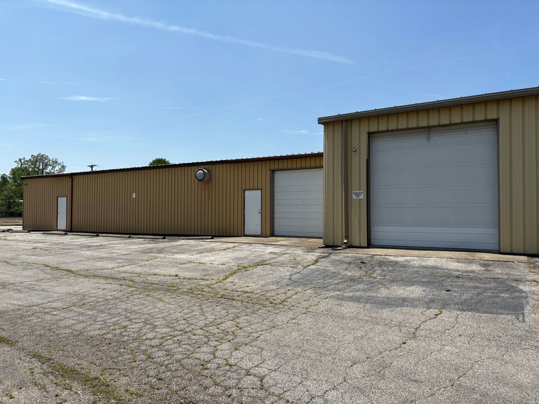 207 Main St, New Haven, IN for sale - Primary Photo - Image 2 of 10