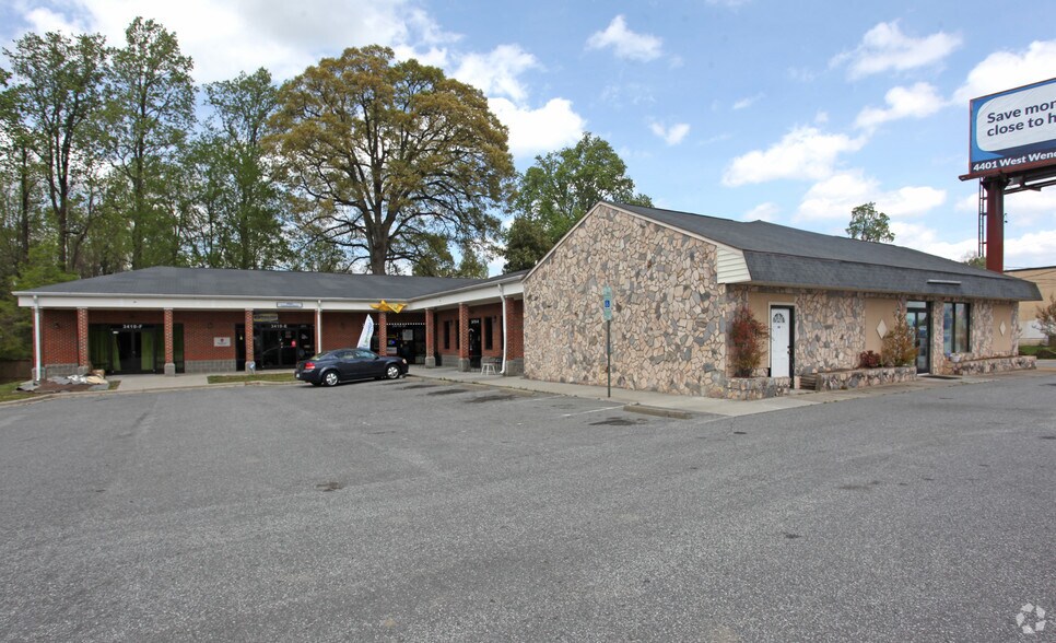 3410 Spring Garden St, Greensboro, NC 27407