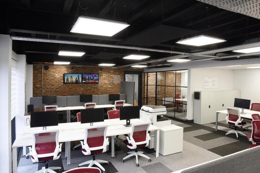 Newtown Rd, Henley On Thames for lease - Interior Photo - Image 2 of 6