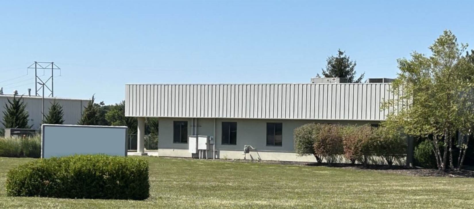 20710 Foster Ct, Bucyrus, KS for lease Building Photo- Image 1 of 4