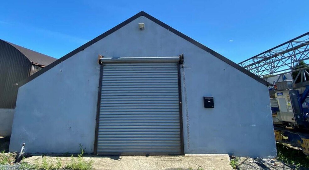 252 Hillhall Rd, Lisburn, BT27 5JQ