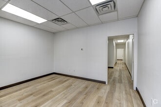 5829 W Sam Houston Pky N, Houston, TX for lease Interior Photo- Image 2 of 3