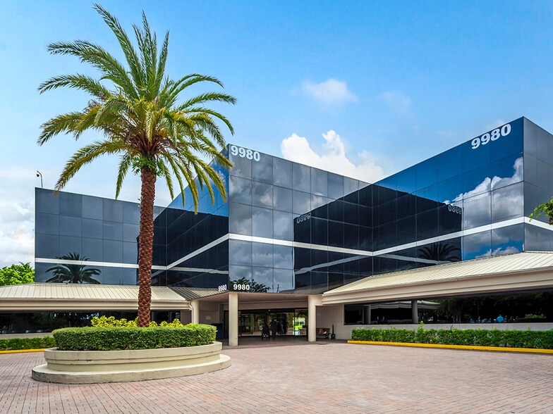 9980 Central Park Blvd N, Boca Raton, FL for sale - Building Photo - Image 2 of 9