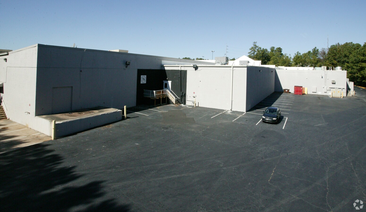 1475 Bridge Rd, Roswell, GA 30076