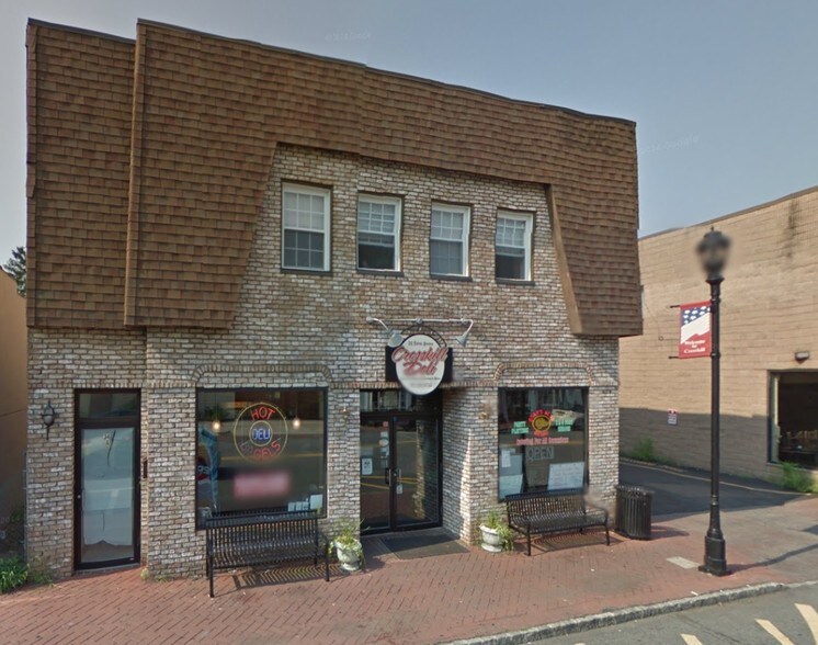 34 Union Ave, Cresskill, NJ 07626