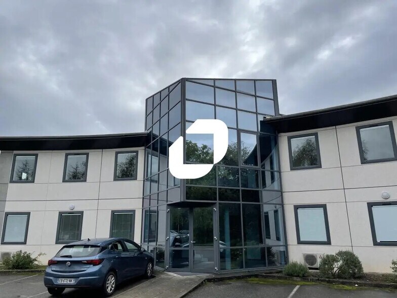 Office in Montbonnot-Saint-Martin for lease - Building Photo - Image 3 of 13