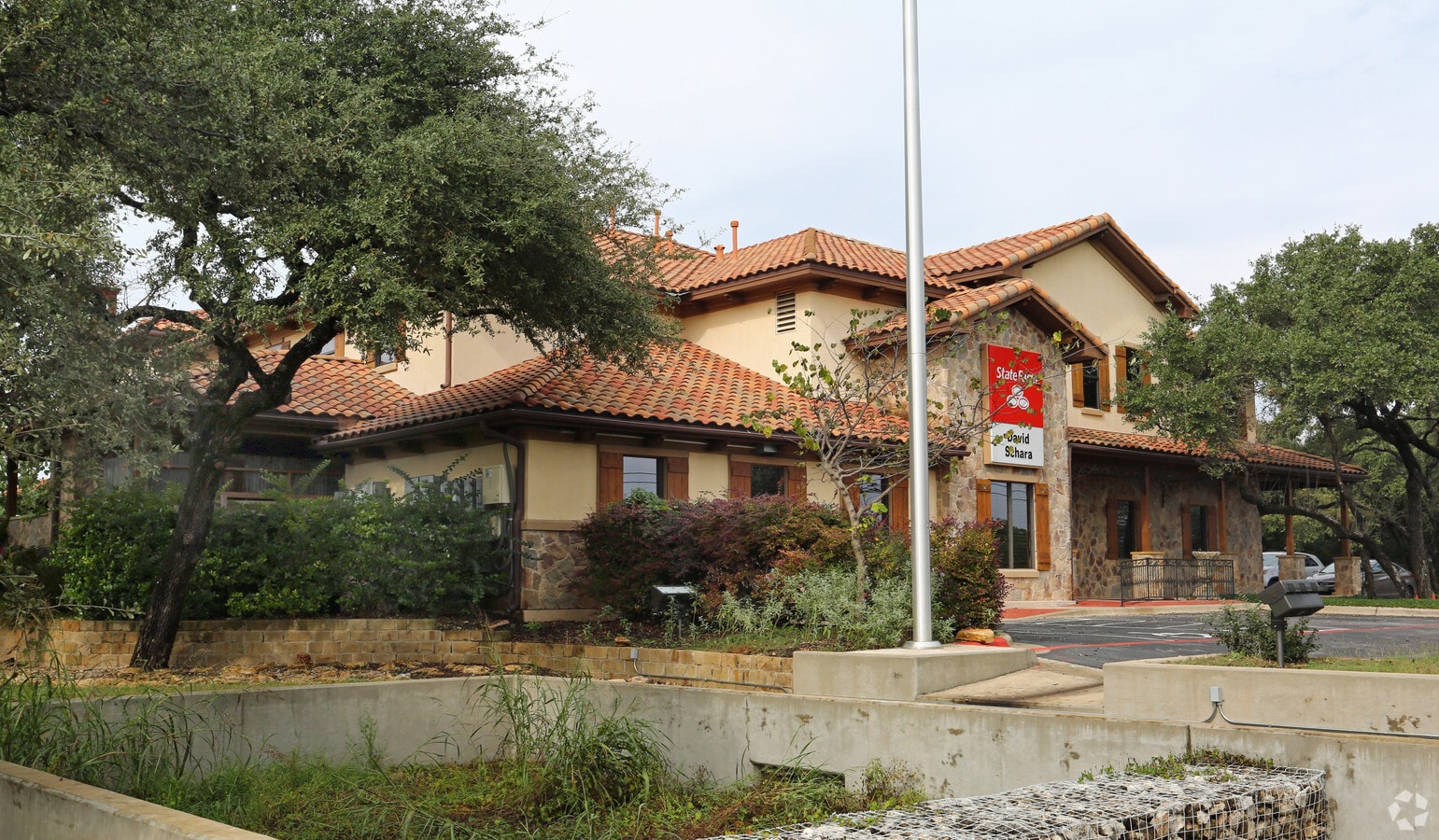 View Photo