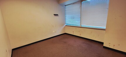 245 Village Center Pky, Stockbridge, GA for lease Interior Photo- Image 2 of 8