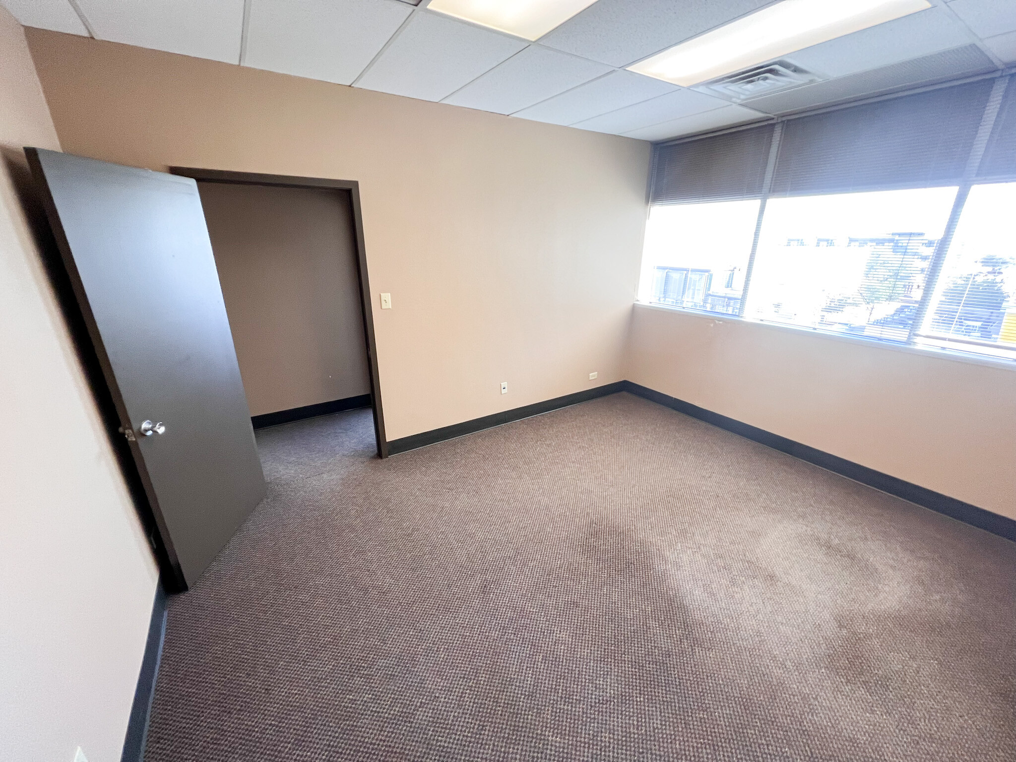 201-203 W Wall St, Midland, TX for lease Interior Photo- Image 1 of 11