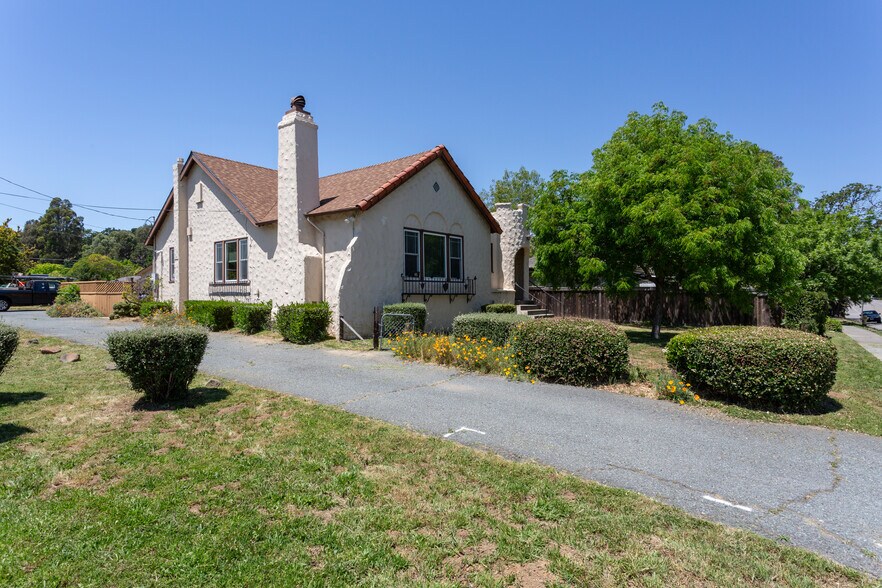 185 Los Ranchitos Rd, San Rafael, CA 94903 185189 Los Ranchitos