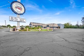 More details for 890 E US Highway 45, Mundelein, IL - Retail for Sale