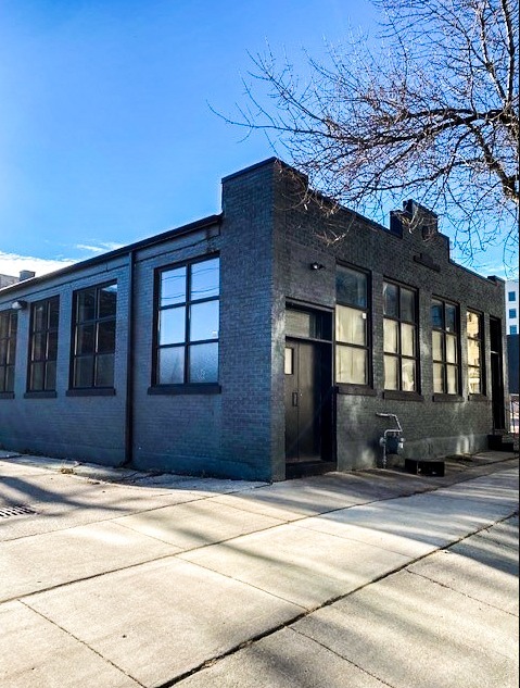 325 W Florida St, Milwaukee, WI for sale Building Photo- Image 1 of 1