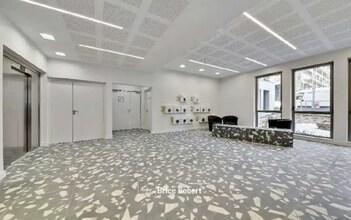 Office in Lyon for lease Interior Photo- Image 1 of 8