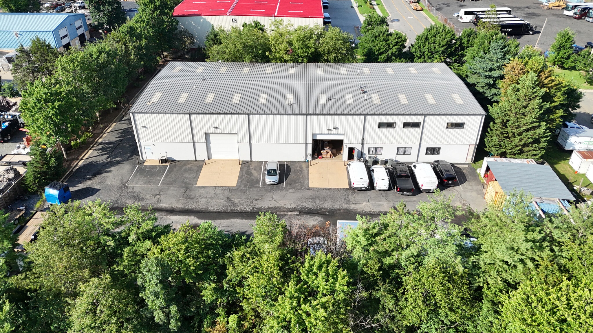21530 Blackwood Ct, Sterling, VA for lease Building Photo- Image 1 of 9
