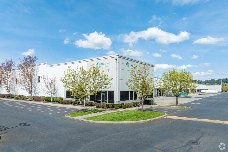 1601 Industrial Park Way, Puyallup, WA for lease - Building Photo - Image 3 of 6