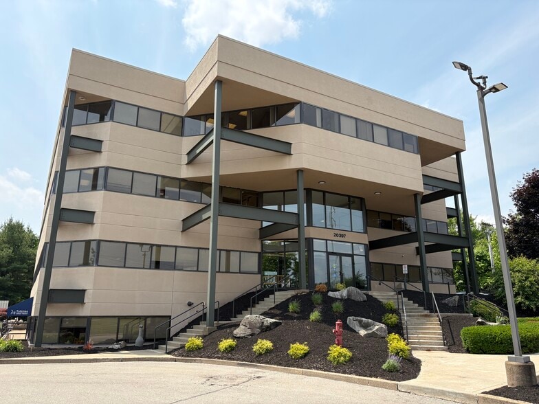20397 Route 19 N, Cranberry Township, PA for lease - Building Photo - Image 1 of 4