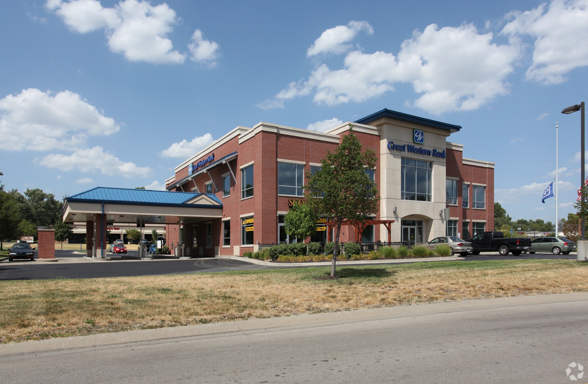 10610 Shawnee Mission Pky, Shawnee, KS for sale Primary Photo- Image 1 of 1