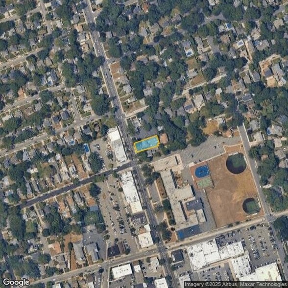 128 Merrick Ave, Merrick, NY for sale - Building Photo - Image 1 of 1