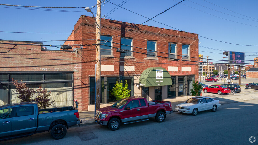 165 N 5th St, Columbus, OH for lease - Building Photo - Image 2 of 7