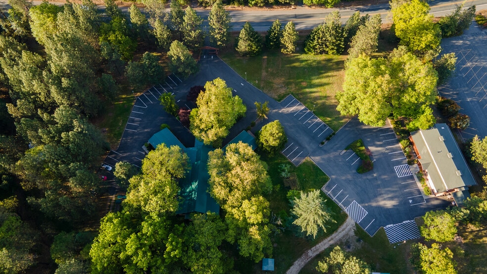 459 Galice Rd, Merlin, OR for sale - Building Photo - Image 1 of 64