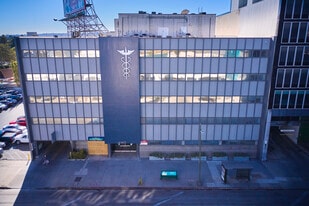 Wilshire La Jolla Medical - Convenience Store