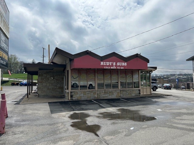 3942 William Penn Hwy, Monroeville, PA for lease Building Photo- Image 1 of 12