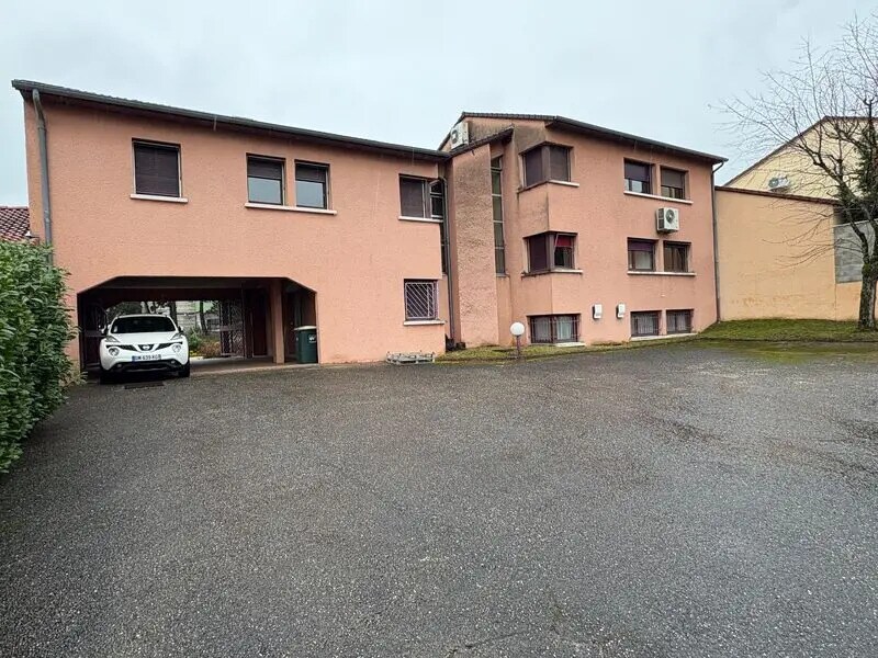 Location Bureaux 360 m² - Photo 1