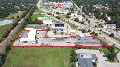 901 N Buckner St, Derby, KS - AERIAL  map view