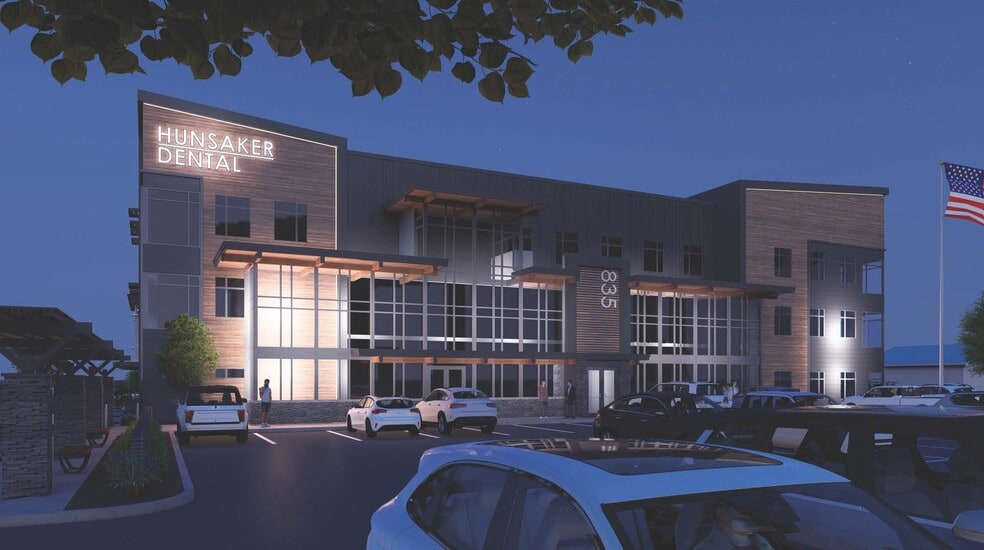 835 Commercial St S, Salem, OR for lease - Building Photo - Image 2 of 5