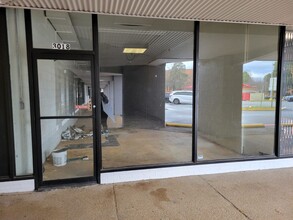 2800-3018 S University Ave, Little Rock, AR for lease Building Photo- Image 2 of 7