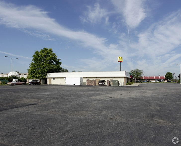 1947 Stringtown Rd, Grove City, OH for lease - Primary Photo - Image 1 of 5