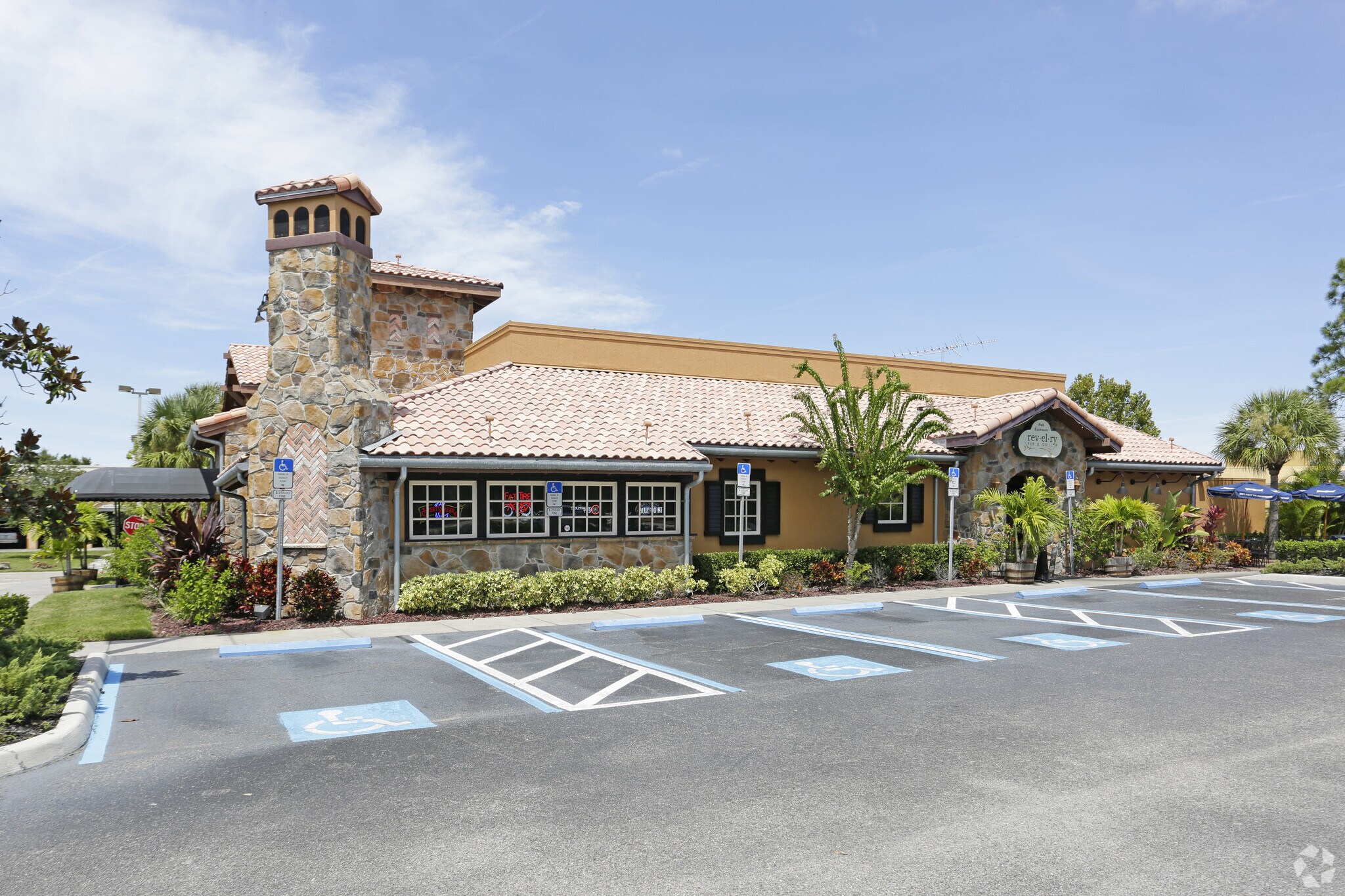 3005 University Pky, Sarasota, FL for sale Primary Photo- Image 1 of 1