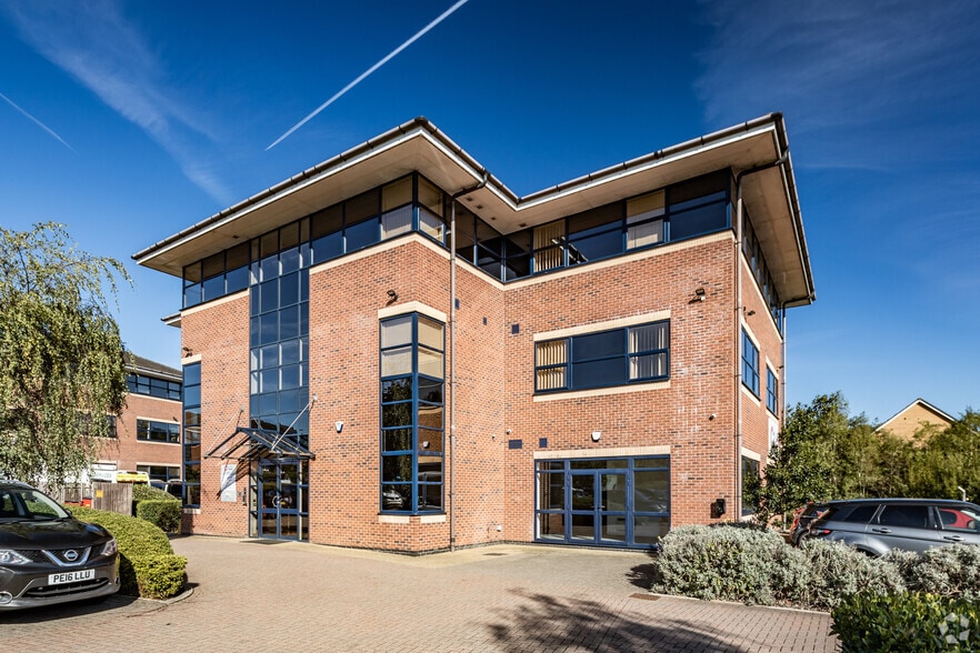 Beecham Ct, Wigan for lease - Primary Photo - Image 1 of 5