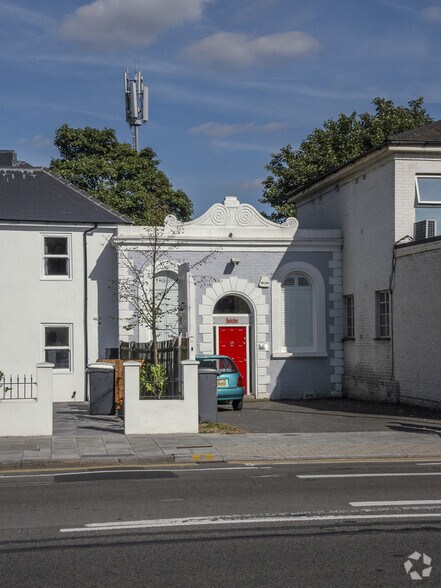 95 Ewell Rd, Surbiton for sale - Primary Photo - Image 1 of 1