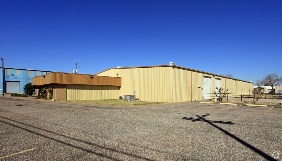 6505 Dixie Dr, Houston, TX for lease - Building Photo - Image 3 of 5