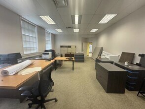360 Grove St, Bridgewater, NJ for lease Interior Photo- Image 2 of 4