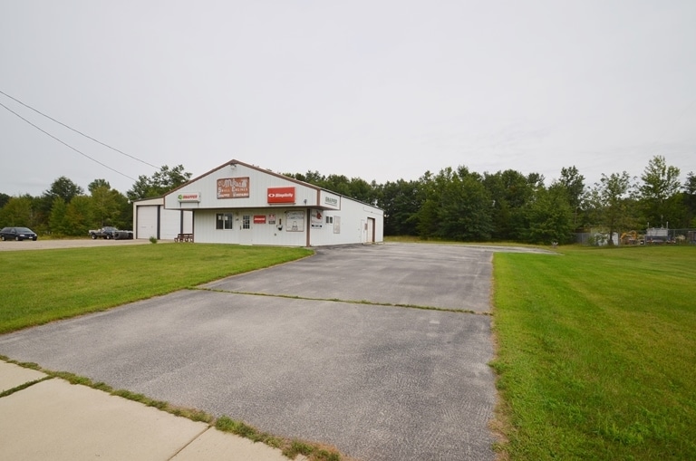 148 Evergreen Rd, Oconto, WI for sale Primary Photo- Image 1 of 1