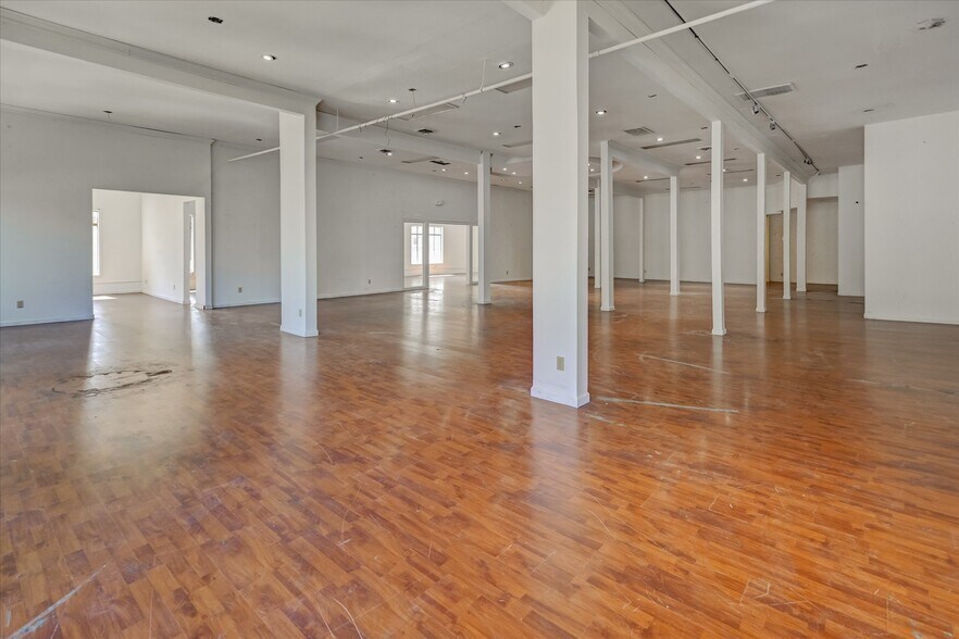 601-625 Grant Ave, San Francisco, CA for lease - Building Photo - Image 3 of 26