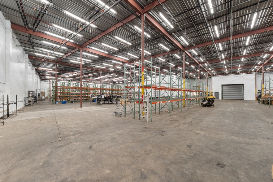 1545 Hansford St, Charleston, WV for lease - Building Photo - Image 2 of 81