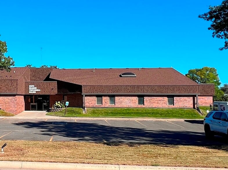 1903 S 6th St, Brainerd, MN for lease - Building Photo - Image 2 of 9