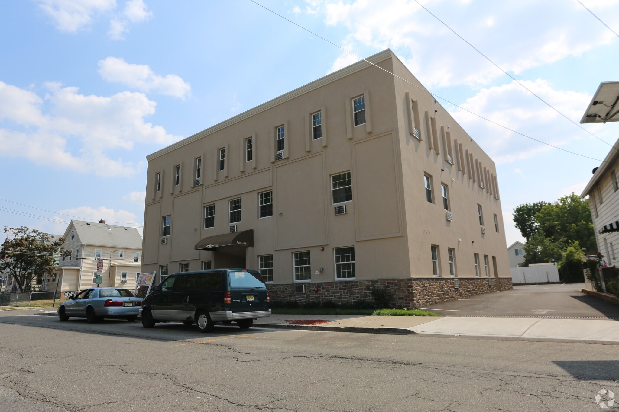 61 Kansas St, Hackensack, NJ for sale Building Photo- Image 1 of 1