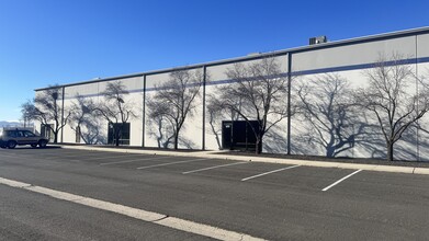 1259-1275 Spice Islands Dr, Sparks, NV for lease Building Photo- Image 1 of 2