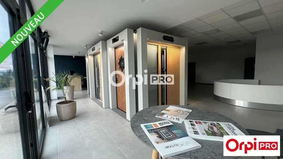 Office in Bourg-lès-Valence for lease - Lobby - Image 2 of 5