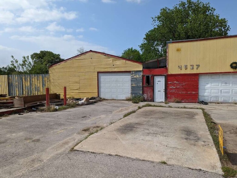 4537 Laura Koppe, Houston, TX for lease - Building Photo - Image 1 of 5