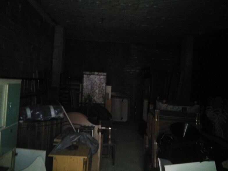 Retail in Cáceres, Cáceres for lease - Building Photo - Image 2 of 3