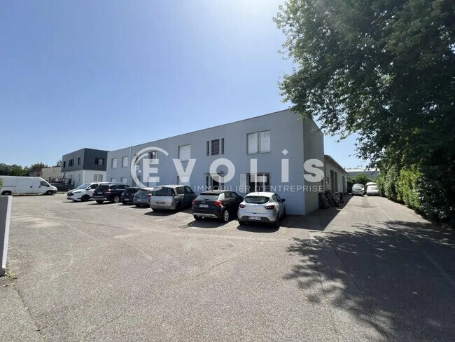 Location Bureaux 135 m² à 286 m²